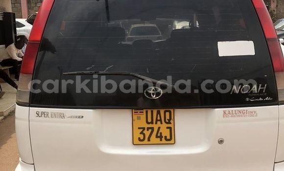Gura Yakoze Toyota Noah Other Imodoka i Kampala mu Uganda