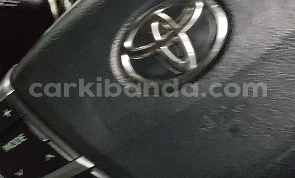 Acheter Occasion Voiture Toyota Mark X Blanc à Mbale, Ouganda Acheter Occasion Voiture Toyota Mark X Blanc à Mbale, Ouganda