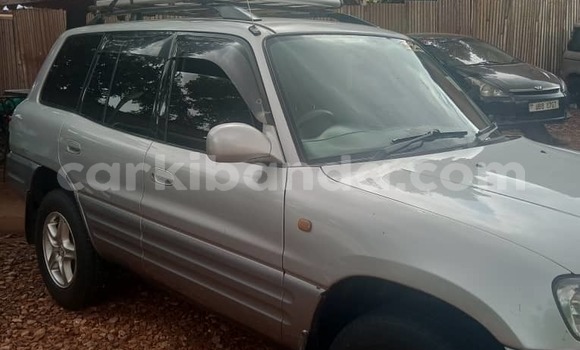 Gura Yakoze Toyota RAV4 Other Imodoka i Kampala mu Uganda Gura Yakoze Toyota RAV4 Other Imodoka i Kampala mu Uganda