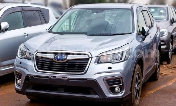 Gura Yakoze Subaru Forester Silver Imodoka i Kampala mu Uganda