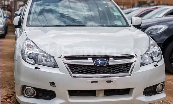 Acheter Import Voiture Subaru Legacy Blanc à Kampala, Ouganda