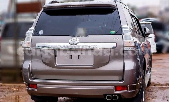Buy Used Toyota Land Cruiser Prado Beige Car in Kampala in Uganda Buy Used Toyota Land Cruiser Prado Beige Car in Kampala in Uganda