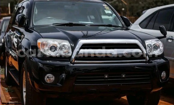 Nunua Ilio tumika Toyota Surf Nyeusi Gari ndani ya Kampala nchini Uganda Nunua Ilio tumika Toyota Surf Nyeusi Gari ndani ya Kampala nchini Uganda