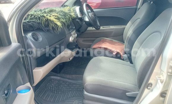 Gura Yakoze Toyota Allex Other Imodoka i Kampala mu Uganda Gura Yakoze Toyota Allex Other Imodoka i Kampala mu Uganda