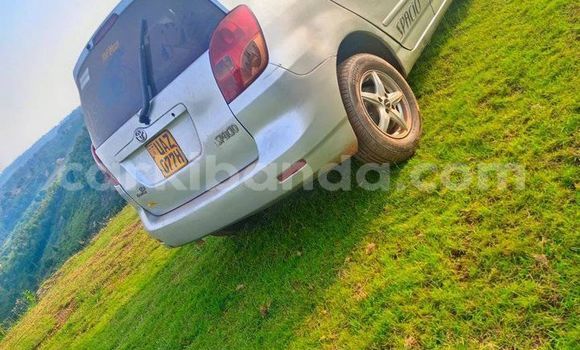 Nunua Ilio tumika Toyota Allion Nyekundu Gari ndani ya Kampala nchini Uganda Nunua Ilio tumika Toyota Allion Nyekundu Gari ndani ya Kampala nchini Uganda