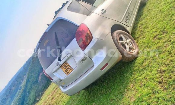 Nunua Ilio tumika Toyota Allion Nyekundu Gari ndani ya Kampala nchini Uganda Nunua Ilio tumika Toyota Allion Nyekundu Gari ndani ya Kampala nchini Uganda