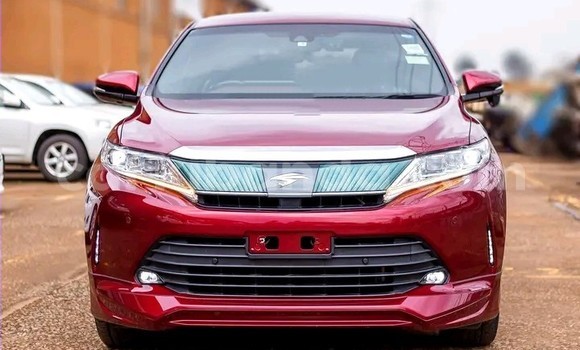 Nunua Ilio tumika Toyota Harrier Nyekundu Gari ndani ya Kampala nchini Uganda Nunua Ilio tumika Toyota Harrier Nyekundu Gari ndani ya Kampala nchini Uganda