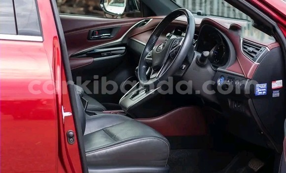 Nunua Ilio tumika Toyota Harrier Nyekundu Gari ndani ya Kampala nchini Uganda Nunua Ilio tumika Toyota Harrier Nyekundu Gari ndani ya Kampala nchini Uganda