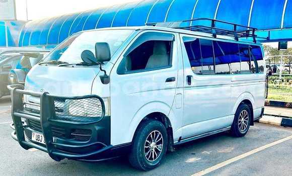 Acheter Occasion Voiture Toyota Hiace Blanc à Bombo, Central Acheter Occasion Voiture Toyota Hiace Blanc à Bombo, Central