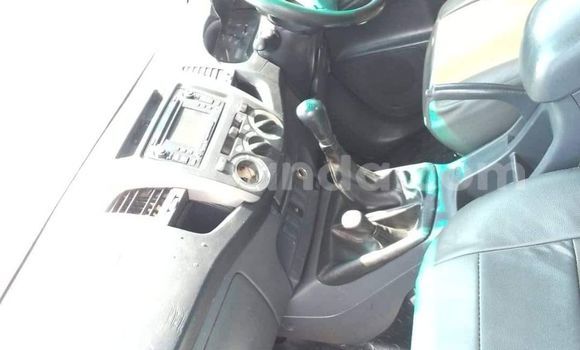 Acheter Occasion Voiture Toyota Hilux Blanc à Bugembe, Est Acheter Occasion Voiture Toyota Hilux Blanc à Bugembe, Est