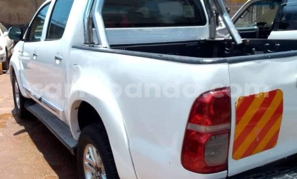 Acheter Occasion Voiture Toyota Hilux Blanc à Bugembe, Est Acheter Occasion Voiture Toyota Hilux Blanc à Bugembe, Est