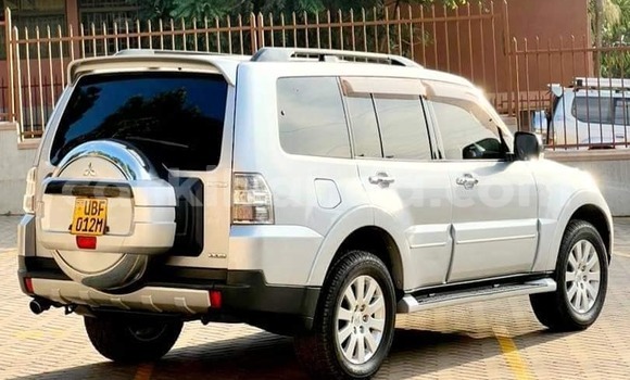 Acheter Occasion Voiture Mitsubishi Pajero Autre à Bugiri, Est Acheter Occasion Voiture Mitsubishi Pajero Autre à Bugiri, Est