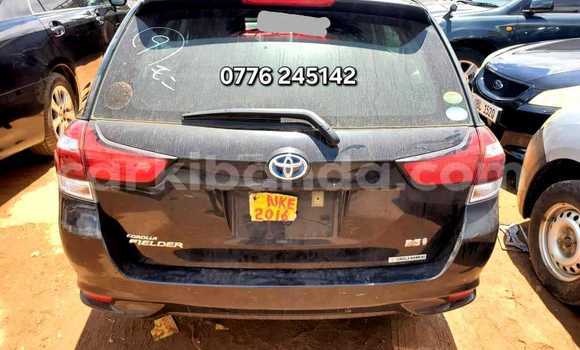 Acheter Occasion Voiture Toyota Fielder Noir à Bombo, Central