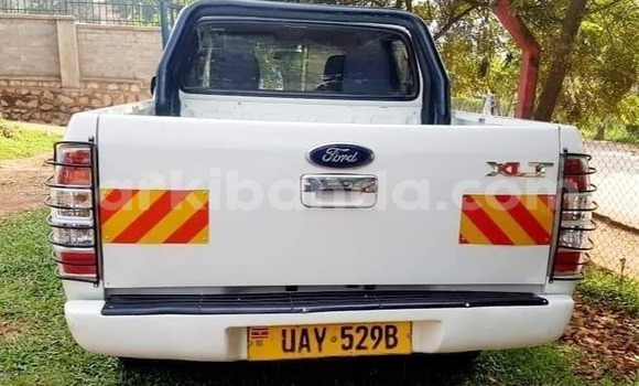 Acheter Occasion Voiture Ford Ranger Blanc à Bombo, Central Acheter Occasion Voiture Ford Ranger Blanc à Bombo, Central