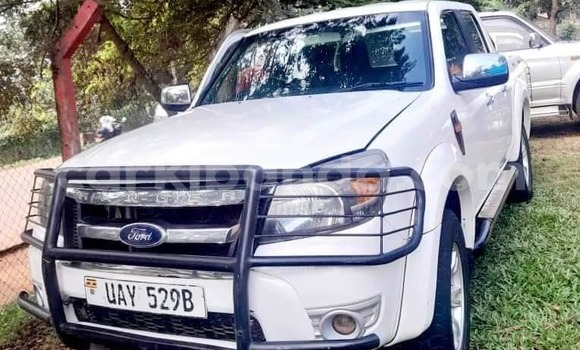 Acheter Occasion Voiture Ford Ranger Blanc à Bombo, Central Acheter Occasion Voiture Ford Ranger Blanc à Bombo, Central