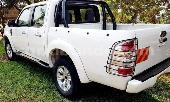 Acheter Occasion Voiture Ford Ranger Blanc à Bombo, Central Acheter Occasion Voiture Ford Ranger Blanc à Bombo, Central