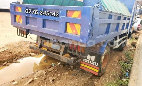 Acheter Occasion Utilitaire Isuzu Bighorn Bleu à Bombo, Central Acheter Occasion Utilitaire Isuzu Bighorn Bleu à Bombo, Central