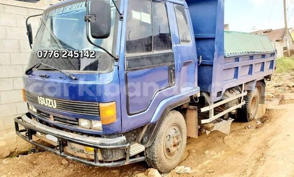 Acheter Occasion Utilitaire Isuzu Bighorn Bleu à Bombo, Central Acheter Occasion Utilitaire Isuzu Bighorn Bleu à Bombo, Central