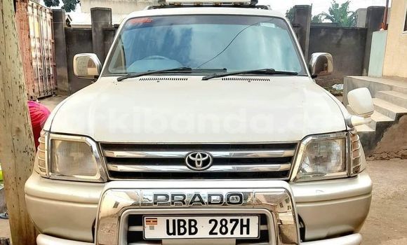 Acheter Occasion Voiture Toyota Prado Blanc à Bombo, Central Acheter Occasion Voiture Toyota Prado Blanc à Bombo, Central