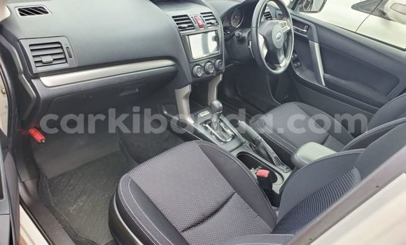 Acheter Occasion Voiture Subaru Forester Autre à Bombo, Central Acheter Occasion Voiture Subaru Forester Autre à Bombo, Central