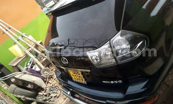 Acheter Occasion Voiture Toyota Harrier Noir à Kampala, Ouganda Acheter Occasion Voiture Toyota Harrier Noir à Kampala, Ouganda