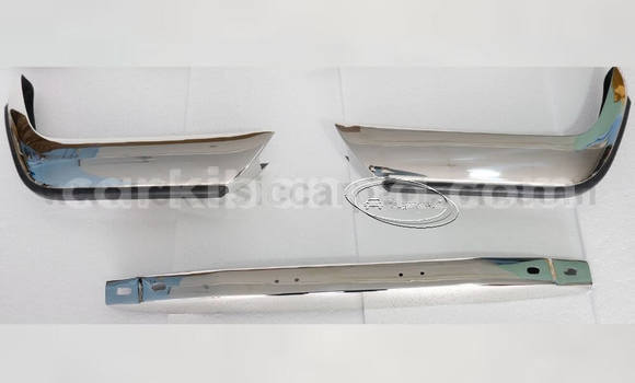 Nunua Volvo P1800 S/ES bumper ndani ya Bombo nchini Kati Nunua Volvo P1800 S/ES bumper ndani ya Bombo nchini Kati