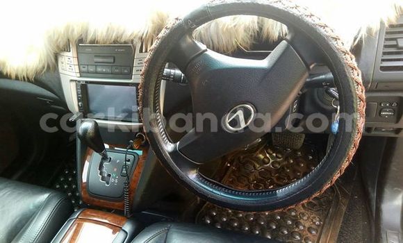 Acheter Occasion Voiture Toyota Harrier Noir à Kampala, Ouganda Acheter Occasion Voiture Toyota Harrier Noir à Kampala, Ouganda