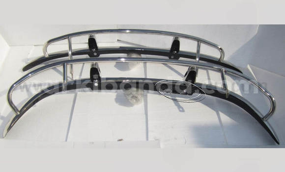 Nunua Volvo PV 544 US bumper ndani ya Bombo nchini Kati Nunua Volvo PV 544 US bumper ndani ya Bombo nchini Kati