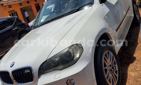 Acheter Occasion Voiture BMW X5 Noir à Bugiri, Est Acheter Occasion Voiture BMW X5 Noir à Bugiri, Est