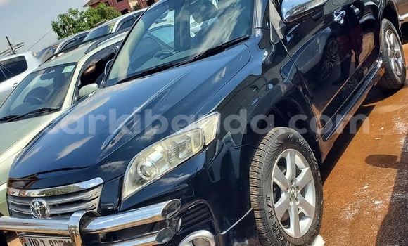 Gura Yakoze Toyota Vanguard Black Imodoka i Bugembe mu Eastern Gura Yakoze Toyota Vanguard Black Imodoka i Bugembe mu Eastern