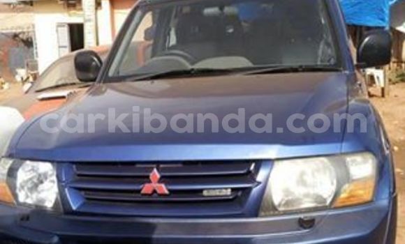 Acheter Occasion Voiture Mitsubishi Pajero Bleu à Kibuye, Ouganda Acheter Occasion Voiture Mitsubishi Pajero Bleu à Kibuye, Ouganda