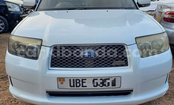 Nunua Ilio tumika Suzuki Ignis Nyeupe Gari ndani ya Bombo nchini Kati
