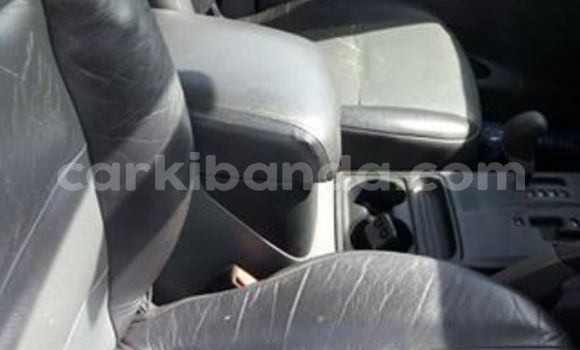 Acheter Occasion Voiture Mitsubishi Pajero Bleu à Kibuye, Ouganda Acheter Occasion Voiture Mitsubishi Pajero Bleu à Kibuye, Ouganda