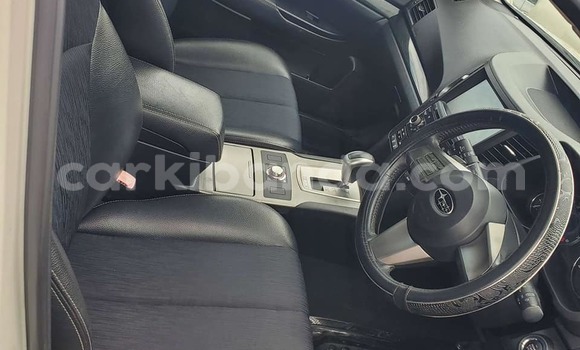 Acheter Occasion Voiture Subaru Legacy Lancaster Blanc à Bombo, Central Acheter Occasion Voiture Subaru Legacy Lancaster Blanc à Bombo, Central