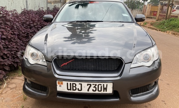 Nunua Ilio tumika Subaru Legacy Nyingine Gari ndani ya Kampala nchini Uganda