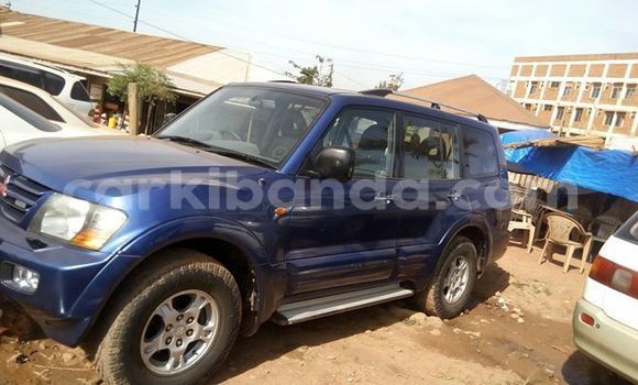 Acheter Occasion Voiture Mitsubishi Pajero Bleu à Kibuye, Ouganda Acheter Occasion Voiture Mitsubishi Pajero Bleu à Kibuye, Ouganda