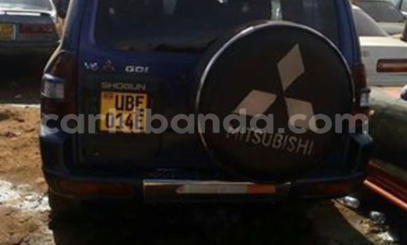 Acheter Occasion Voiture Mitsubishi Pajero Bleu à Kibuye, Ouganda Acheter Occasion Voiture Mitsubishi Pajero Bleu à Kibuye, Ouganda