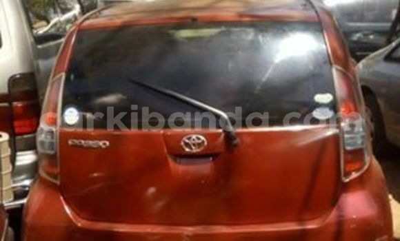 Acheter Occasion Voiture Toyota Passo Rouge à Kampala, Ouganda Acheter Occasion Voiture Toyota Passo Rouge à Kampala, Ouganda