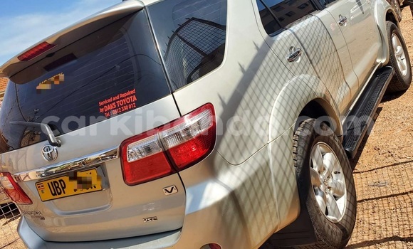 Buy Used Toyota Fortuner Silver Car in Kampala in Uganda Buy Used Toyota Fortuner Silver Car in Kampala in Uganda