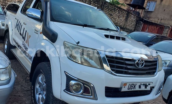 Buy Used Toyota Hiluxe VIGO White Car in Kampala in Uganda Buy Used Toyota Hiluxe VIGO White Car in Kampala in Uganda
