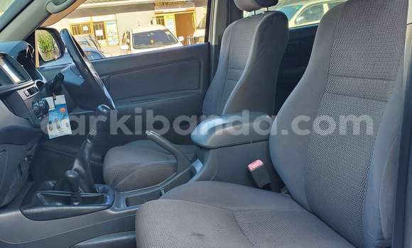 Buy Used Toyota Hiluxe VIGO White Car in Kampala in Uganda Buy Used Toyota Hiluxe VIGO White Car in Kampala in Uganda