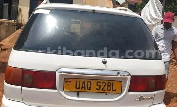 Acheter Occasion Voiture Toyota Corolla Autre à Kampala, Ouganda Acheter Occasion Voiture Toyota Corolla Autre à Kampala, Ouganda