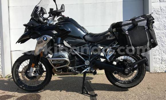 Buy Used BMW R1200GS Adventure Black Bike in Kampala in Uganda Buy Used BMW R1200GS Adventure Black Bike in Kampala in Uganda