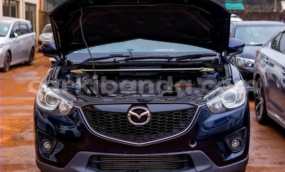 Nunua Ilio tumika Mazda CX-5 Bluu Gari ndani ya Kampala nchini Uganda Nunua Ilio tumika Mazda CX-5 Bluu Gari ndani ya Kampala nchini Uganda