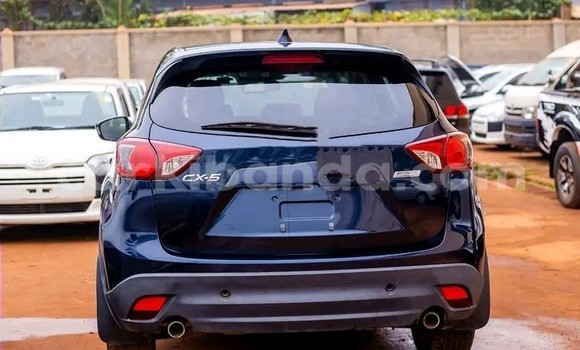 Nunua Ilio tumika Mazda CX-5 Bluu Gari ndani ya Kampala nchini Uganda Nunua Ilio tumika Mazda CX-5 Bluu Gari ndani ya Kampala nchini Uganda
