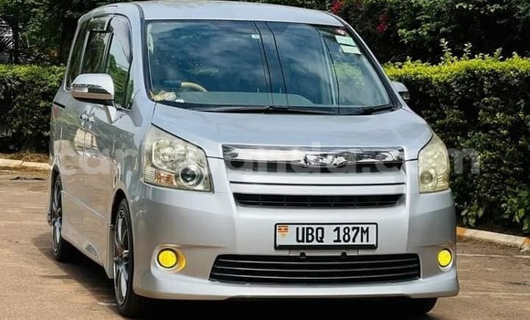 Buy Used Toyota Noah Other Car in Bombo in Central