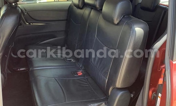 Gura Yakoze Toyota Sienta Red Imodoka i Bombo mu Central Gura Yakoze Toyota Sienta Red Imodoka i Bombo mu Central