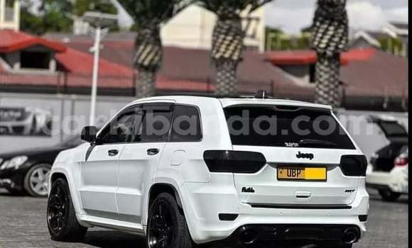 Buy Used Jeep Cherokee White Car in Bugembe in Eastern Buy Used Jeep Cherokee White Car in Bugembe in Eastern
