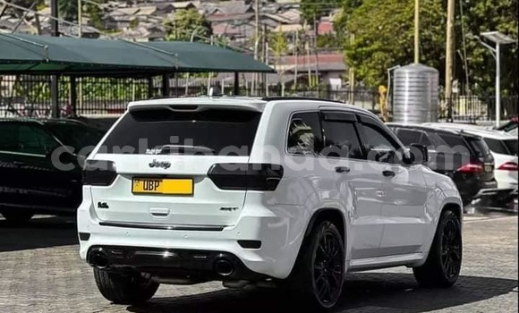 Buy Used Jeep Cherokee White Car in Bugembe in Eastern Buy Used Jeep Cherokee White Car in Bugembe in Eastern
