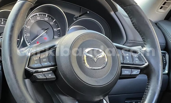 Gura Yakoze Mazda CX-5 Black Imodoka i Bombo mu Central Gura Yakoze Mazda CX-5 Black Imodoka i Bombo mu Central